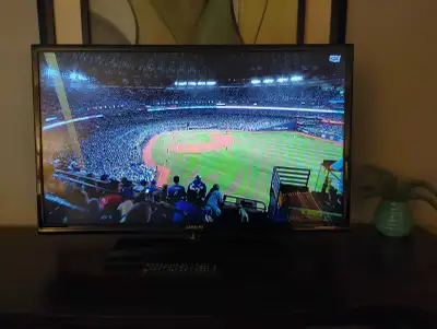 Samsung 32" Television, View more