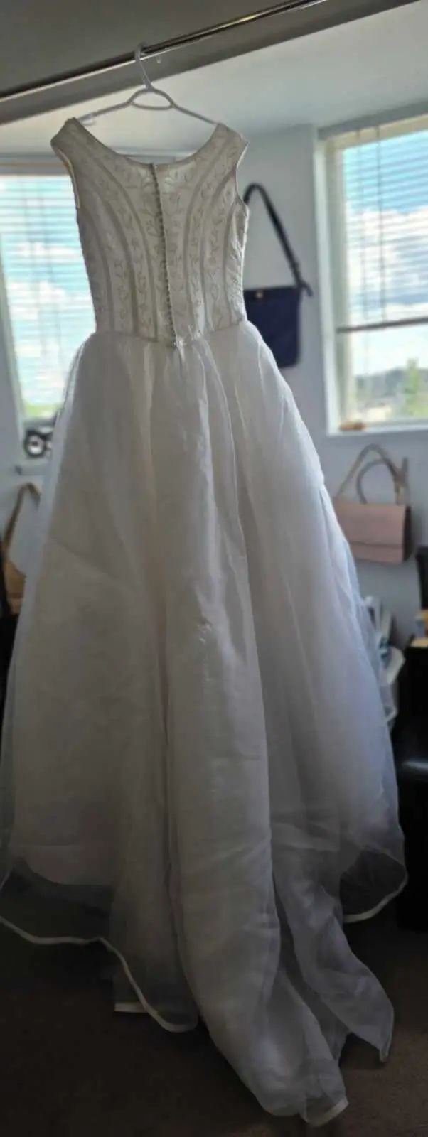 Bridal Chest Wedding Gown in Wedding in Saskatoon - Image 6
