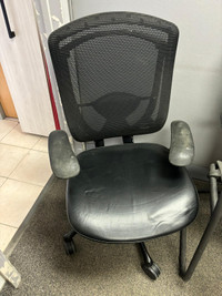 Teknion Contessa Leather Chair!!