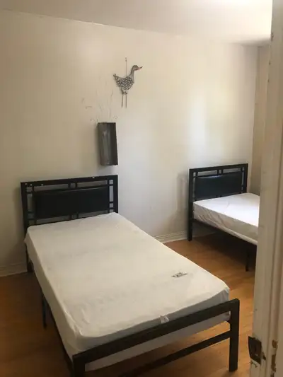 Furnished room on sharing basis with other students, everything includes