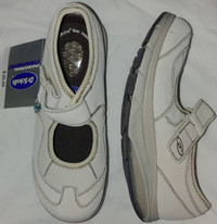 NEW 8 Dr Scholls Air-Pillo Gel White Velcro Personal Trainers Sn