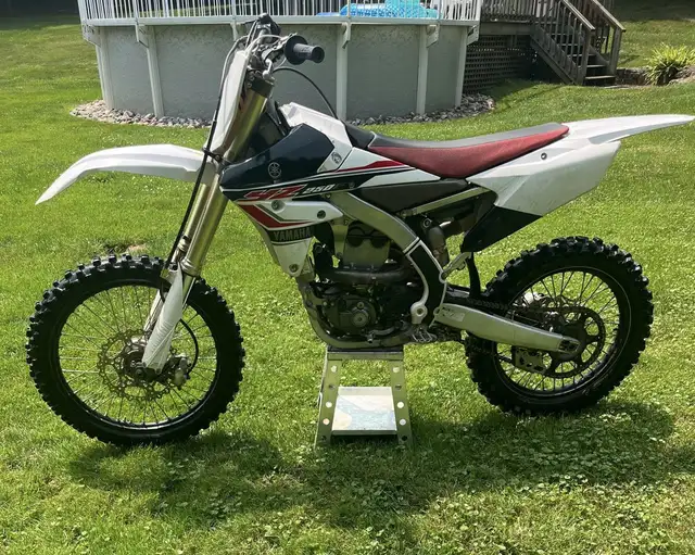 YZ250F (dirt bike) in Dirt Bikes & Motocross in Hamilton - Image 5