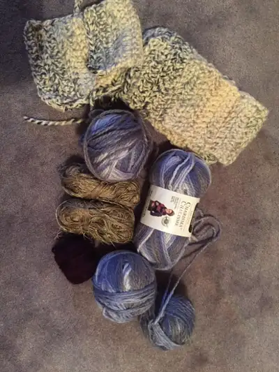 $10.00 for the whole lot ... PRICE FIRM ... IF YOU SEE THIS AD, IT'S AVAILABLE ... Cash & Carry Only...