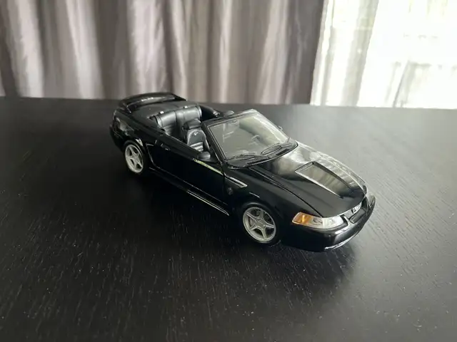 1:18 Diecast cars Collection in Toys & Games in City of Toronto - Image 7