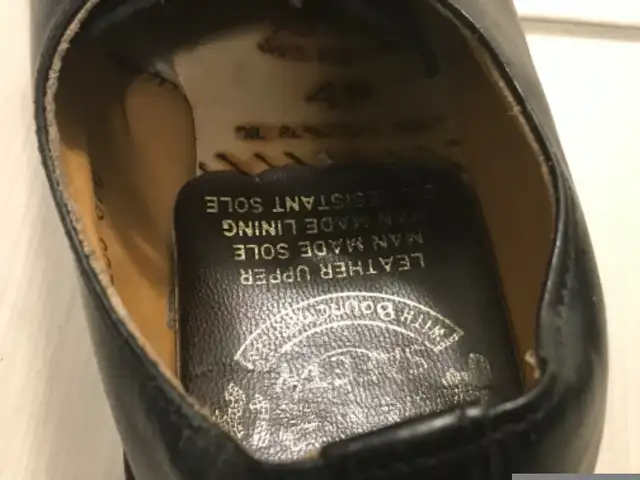 Vintage Doc Martens Safety shoes Steel Toe Yellow stitch Size 4 in Women's - Shoes in Oshawa / Durham Region - Image 10