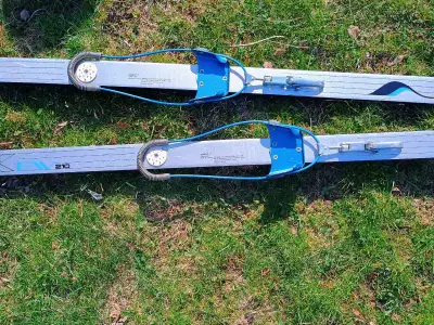 Cross-country skis, View more