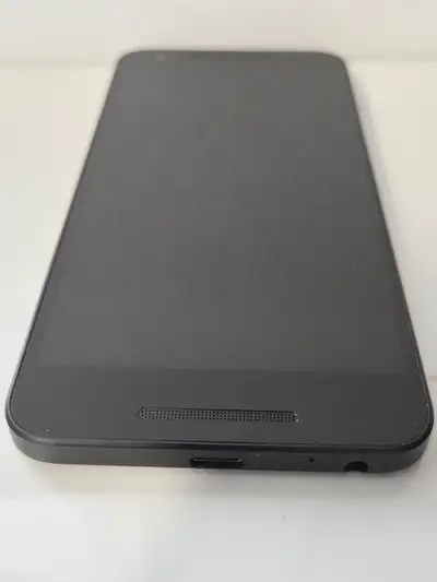 The phone will not turn on. It's in excellent shape, no scratches, the screen is in perfect conditio...