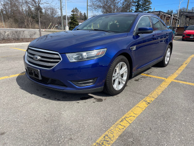 2014 Ford Taurus - GREAT CONDITION 