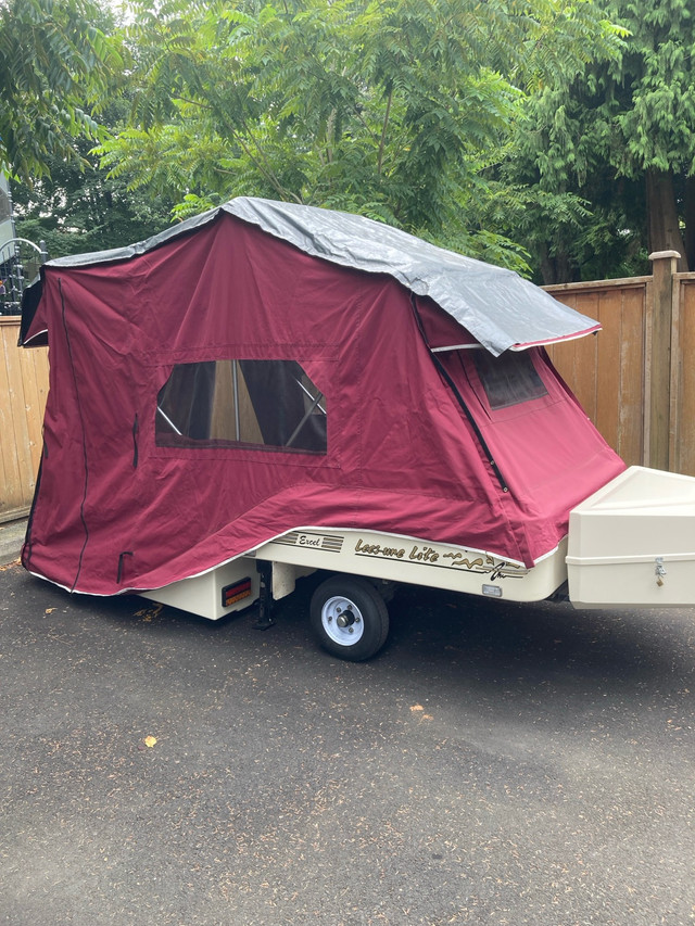 Lees-ure Lite Tent Trailer in Travel Trailers & Campers in Burnaby/New Westminster