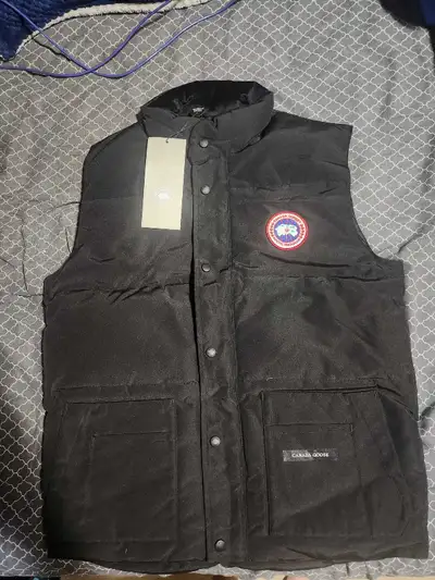 Canada goose vest, View more