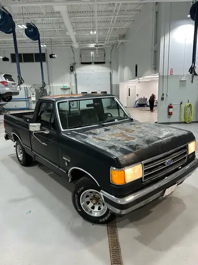 Selling my 1990 F150 Lariat, which has recently landed here from Alabama. The truck is a 5.0, 5 spee...