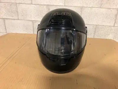 I'm selling a like new VINTAGE HJC CL-10 Black Motorcycle helmet - Medium Size. It had only been lig...