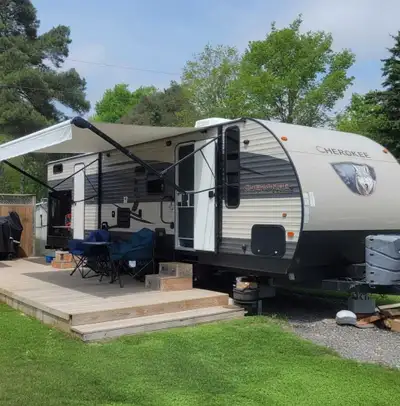 2016 Forest River Cherokee 294BH – Bunkhouse Trailer on Seasonal Lot Full 2026 lot fees included! $3...