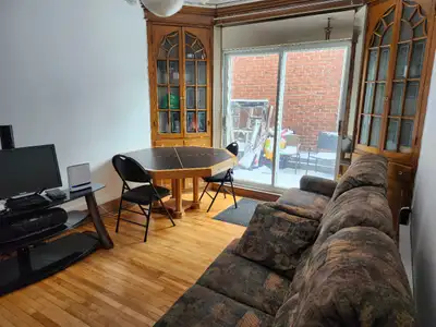 Confortable,Idéal pour jeune étudiant(e), stagiaire, pvtiste etc.NON FUMEUR chambre meublé Base de l...