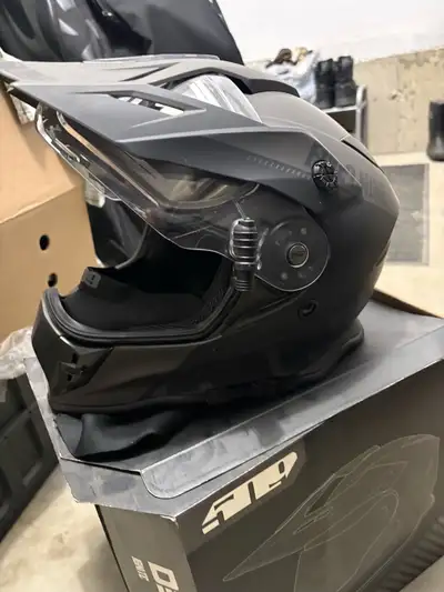 Delta R3 black ops snowmobile helmet. Size medium. Used for one weekend. Specifications and features...