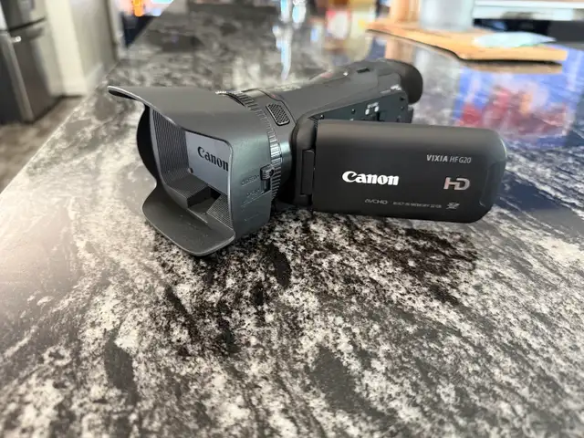 Canon Vixia HF G20 Camcorder | Cameras & Camcorders | Kitchener