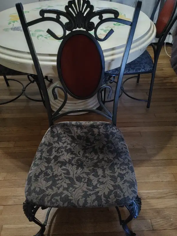 Dinning room table and chairs REDUCED!!! in Dining Tables & Sets in Truro - Image 5