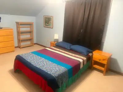 Huge room for rent in a big house in Bel Ayr Park in Dartmouth, NS. Close to bus stops, Portland Hil...