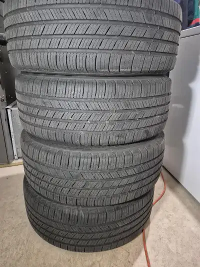 Four Michelin Defender All Season Tires 215/55/17, Not On Rims .Lots Of Tread, DOT 2018, The Only Re...