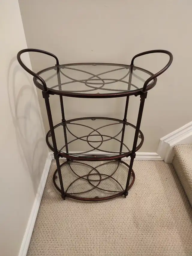 Display Shelving Unit in Hutches & Display Cabinets in City of Toronto - Image 7