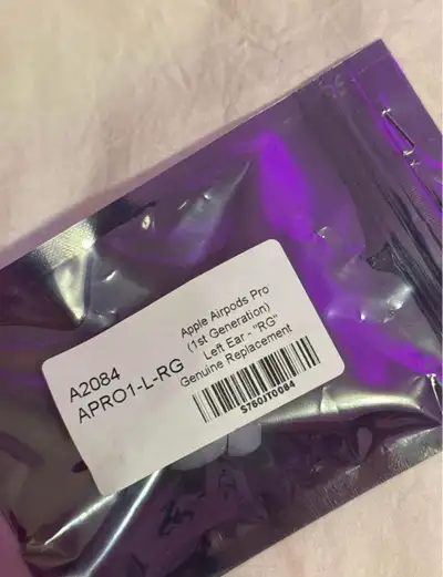 Apple AirPods Pro (1stGeneration) Left ear, View more