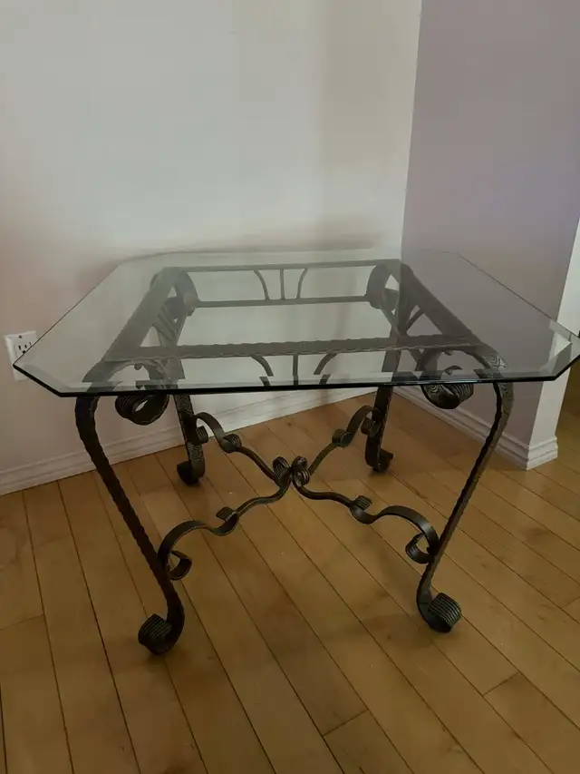 3 meubles vitré de salon in TV Tables & Entertainment Units in Laval / North Shore - Image 5