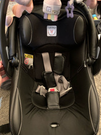 Pegperego car seat and accessories 