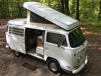 Beautiful Volkswagen Westfalia 1972 camper bus. Canadian vehicle originally purchased in Brockville....