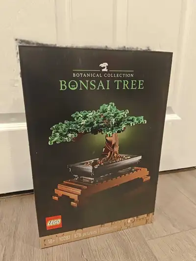 Selling a brand new LEGO 10281 Creator Expert Bonsai Tree Stored in a pet free/smoke free environmen...
