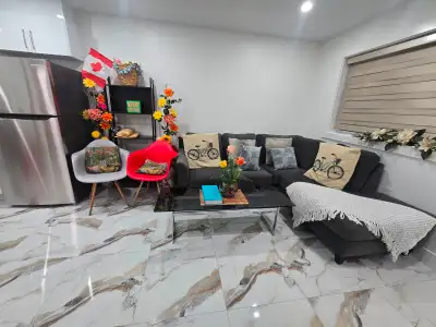 1 bedroom with own washroom Female only. Near Langara / okaridge