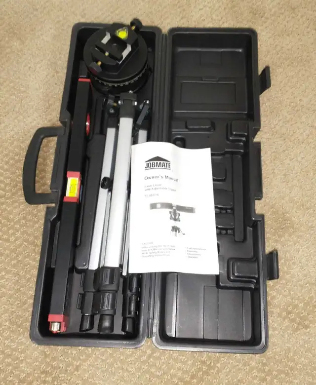 Laser Level with Tripod in Hand Tools in Kitchener / Waterloo - Image 4