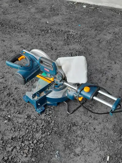 Compound Miter Saw with LED – Excellent Condition, View more
