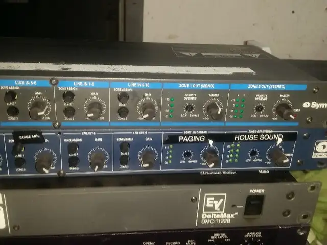 Symetrix 450 Dual Zone Priority Mixer. 0 tons of audio gear cont in Other in City of Montréal - Image 4