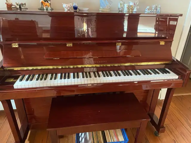 Hoffmann & Kühne Piano