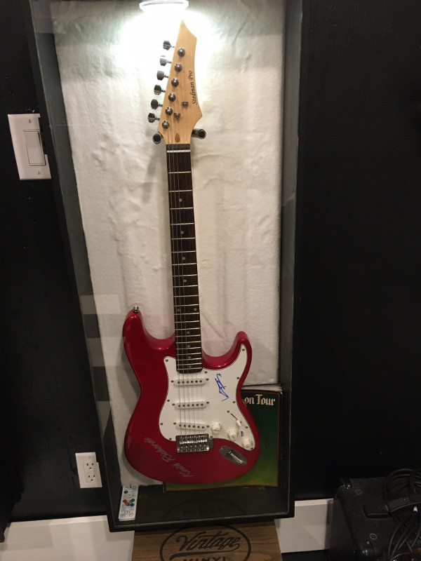 Autographed Guitar for sale. in Guitars in Edmonton - Image 2