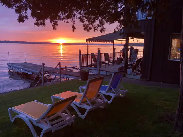 Bobcaygeon Cottage Rental with Private Dock in Ontario in Canada - Image 2