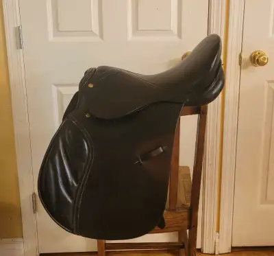 Older, but in good condition. Dm for more details. 15.5/16"