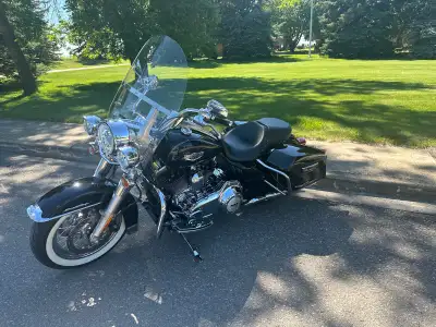 I'm selling my 2014 Harley-Davidson Road King, a stylish cruiser with a smooth ride. This bike is in...