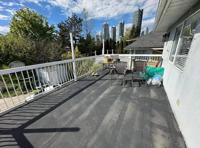 Private Room in Burnaby Metrotown in Room Rentals & Roommates in Burnaby/New Westminster - Image 4