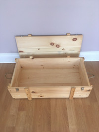 LARGE WOODEN CRATE / CHEST - PINE WOOD BOX