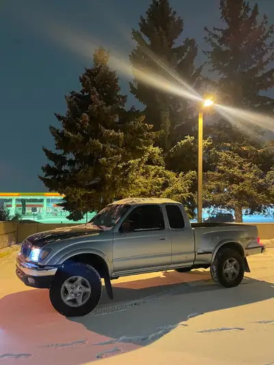 Selling my 2003 Toyota Tacoma TRD V6. I’ve Owned it for 2 years now amazing truck had a good experie...