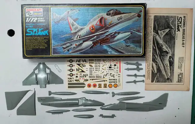 Minicraft McDonnell Douglas A-4E/F Skyhawk Model Kit -Incomplete