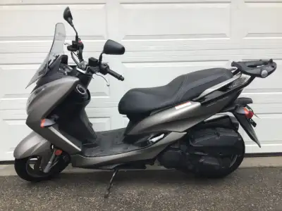Great condition, lots of power, everything works as it should. New Givi rack. 2nd owner. $2500 cert...