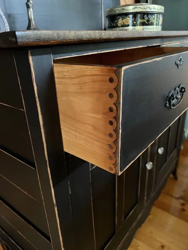 Restored&Refinished Antique OAK Buffet/Hutch, Distressed & MORE in Hutches & Display Cabinets in Winnipeg - Image 5