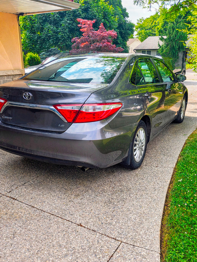 Toyota Camry LE 2015 in Cars & Trucks in Mississauga / Peel Region - Image 2
