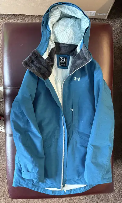 Women’s Size Small Winter Jacket Under Armour Like New, View more