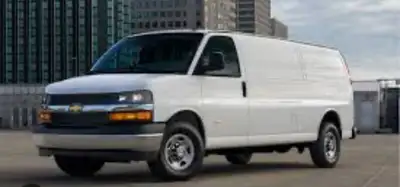 Recherche chauffeur temps plein avec van Fourgonnette mini van Sienna Ouvert 7/7 1200$ a 1600$ minim...