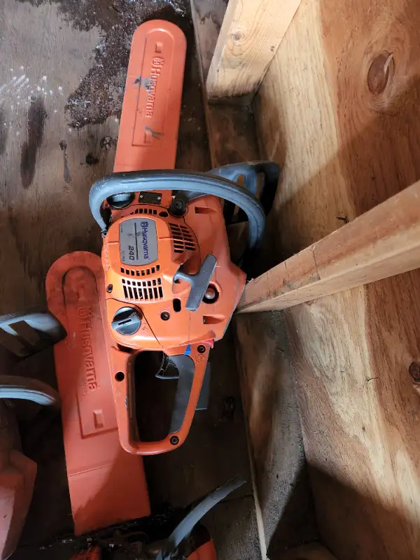 Used husqvarna chain saws in Power Tools in Regina - Image 2