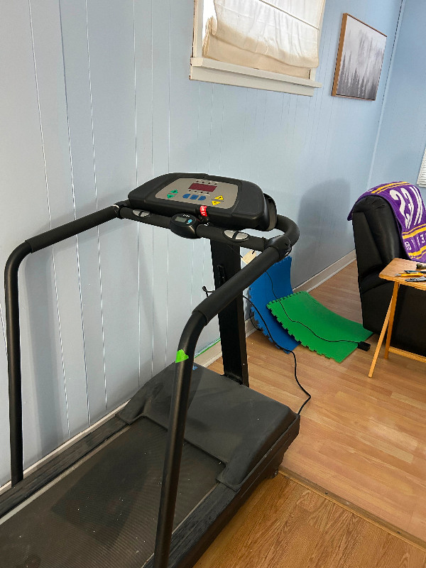 Treadmill for sale. in Exercise Equipment in Thunder Bay - Image 2