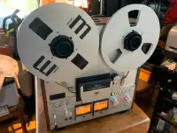 Tape a bobine AKAI GX-630D